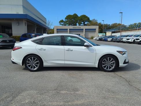 New 2026 Acura Integra FWD image 3