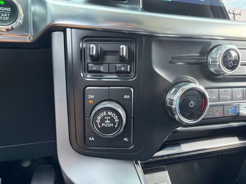 Used 2022 Ford F150 Lariat AWD/4WD image 13