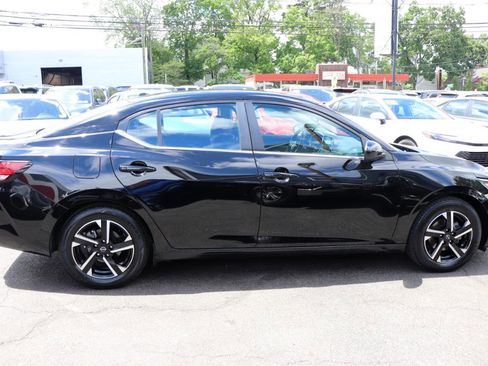 Used 2024 Nissan Sentra SV FWD image 6