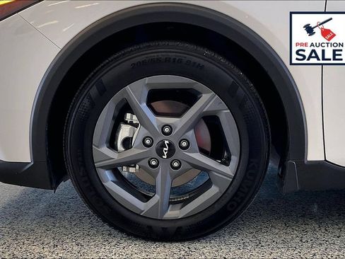 Used 2025 Kia K4 FWD image 8