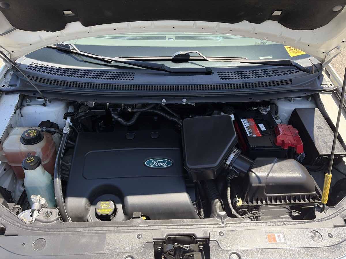 Used 2013 Ford Edge SE FWD image 33