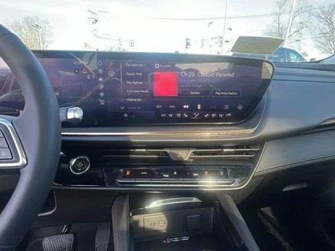New 2026 Buick Envision Avenir AWD/4WD image 17