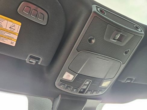 Used 2018 Ford F150 Lariat w/ Equipment Group 502A Luxury image 14