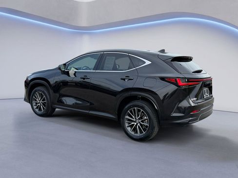 Used 2025 Lexus NX 250 FWD w/ Accessory Package (2T) image 5