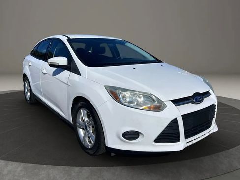 Used 2014 Ford Focus SE image 2