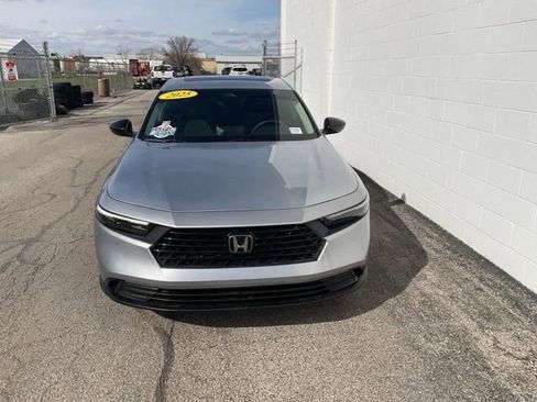 Used 2025 Honda Accord SE image 5