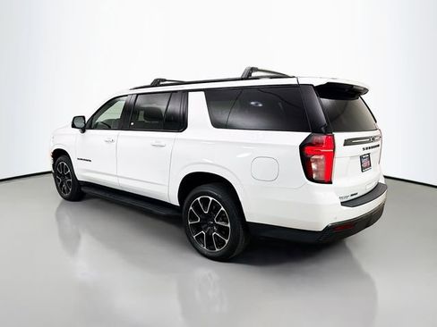 Used 2022 Chevrolet Suburban RST w/ Luxury Package AWD/4WD image 7