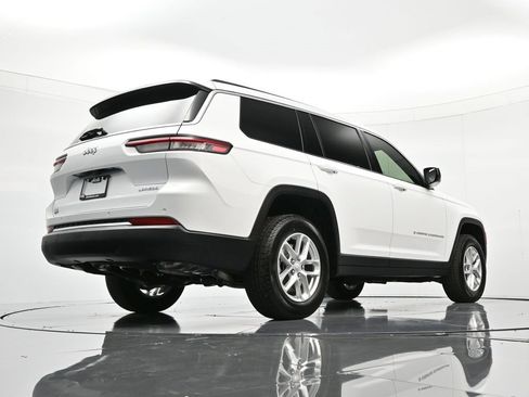New 2025 Jeep Grand Cherokee L Laredo image 43