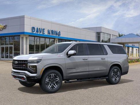 New 2026 Chevrolet Suburban Z71 AWD/4WD image 2