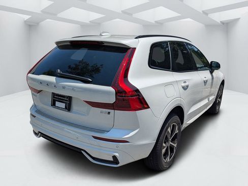 New 2026 Volvo XC60 B5 Core AWD/4WD image 3