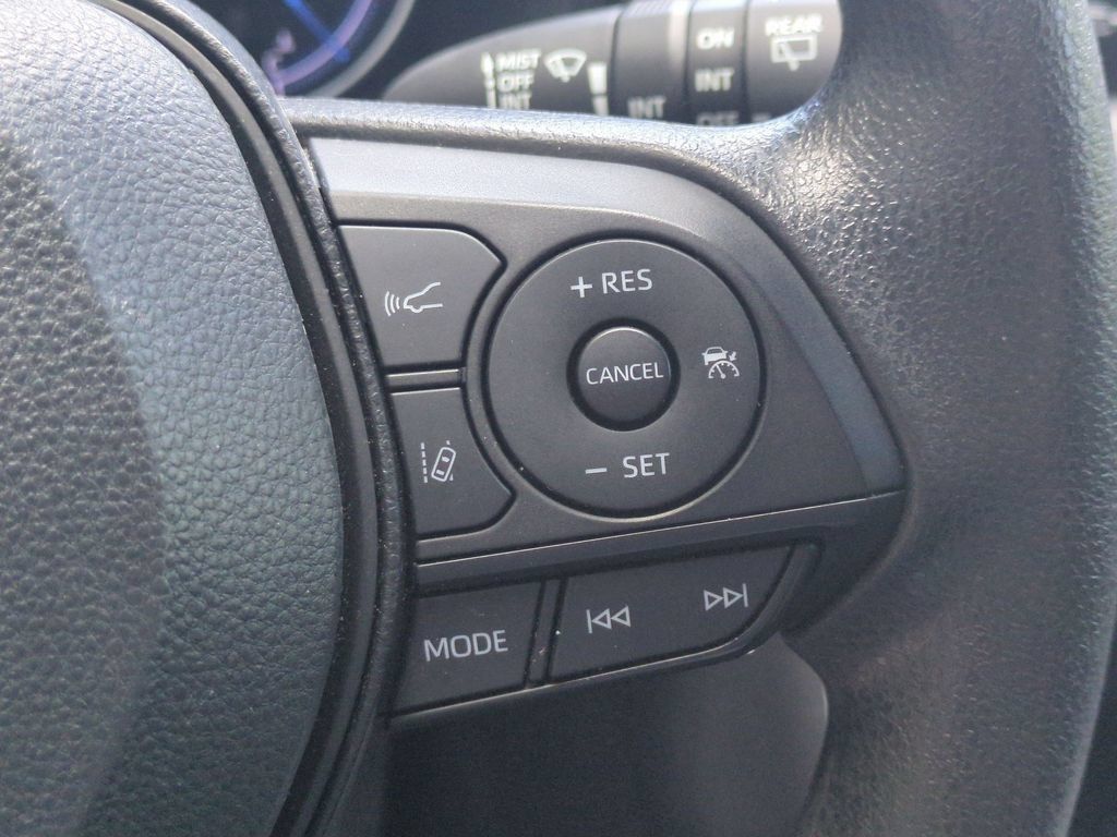 Used 2024 Toyota RAV4 XLE w/ Convenience Package AWD/4WD image 18