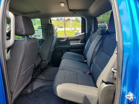 Used 2024 Chevrolet Silverado 1500 Custom w/ Turbomax Blackout Package AWD/4WD image 35