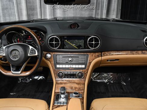 Used 2019 Mercedes-Benz SL 550 image 22