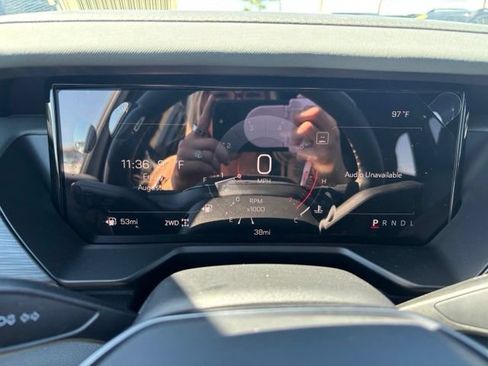 New 2026 GMC Acadia AT4 w/ Luxury Package AWD/4WD image 29