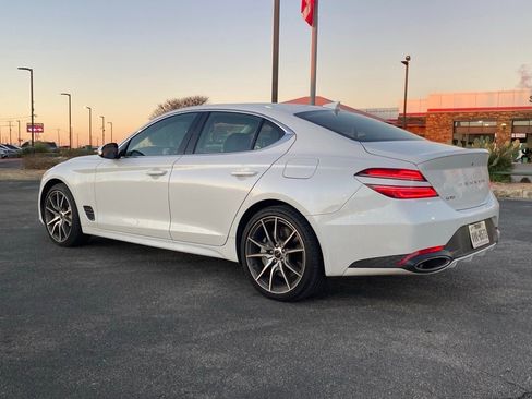Used 2025 Genesis G70 2.5T image 5