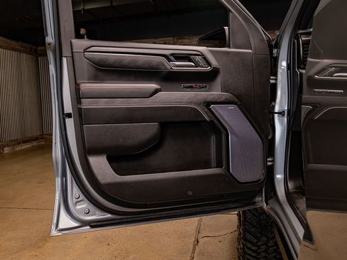 Used 2023 GMC Sierra 1500 AT4X image 34