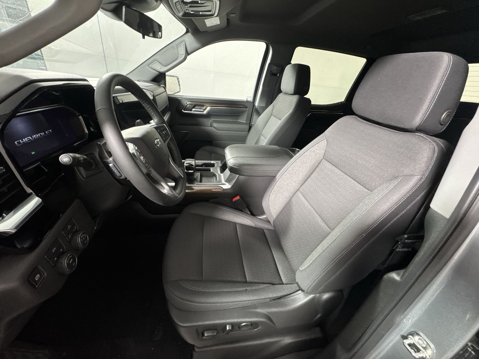 New 2026 Chevrolet Silverado 1500 RST AWD/4WD image 13
