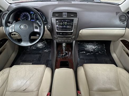 Used 2013 Lexus IS 250 w/ Premium Pkg Value Edition image 3