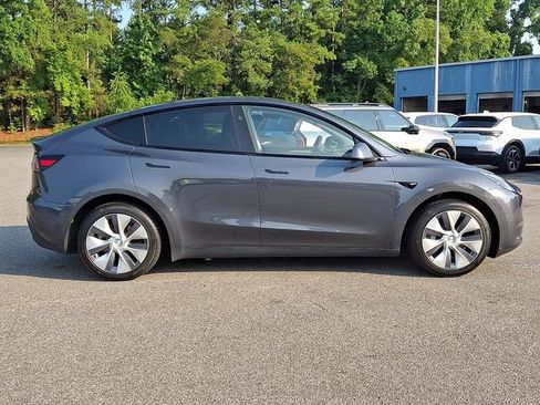 Used 2023 Tesla Model Y Long Range AWD/4WD image 7