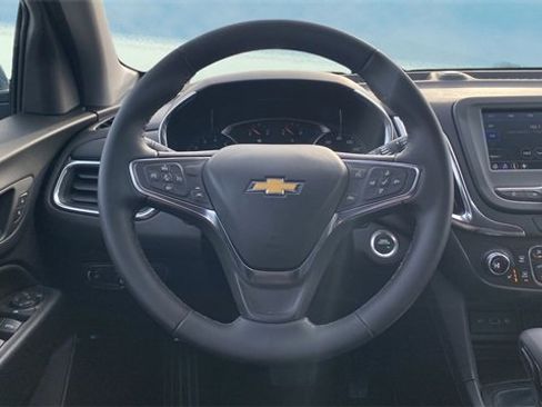 Used 2024 Chevrolet Equinox LT image 11