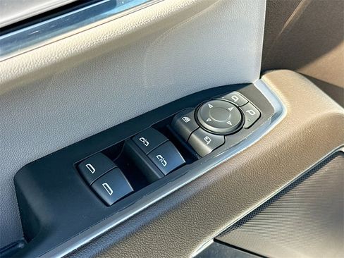 Used 2024 GMC Sierra 1500 SLT w/ X31 Off-Road Package image 18