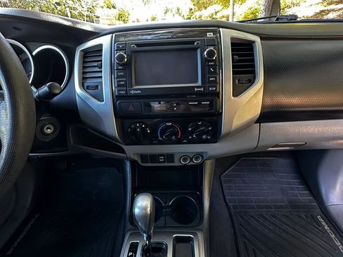 Used 2013 Toyota Tacoma PreRunner w/ TRD Sport Pkg RWD image 28