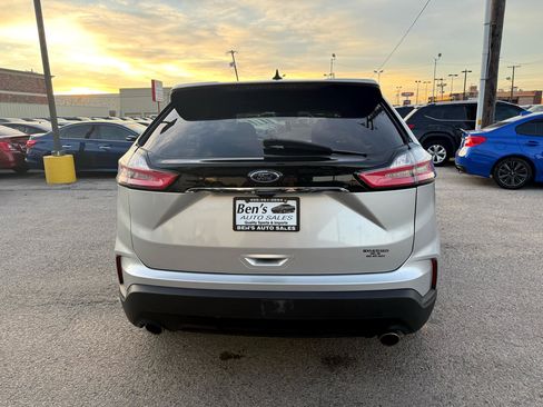 Used 2019 Ford Edge SE image 7