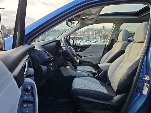 Used 2022 Subaru Forester Premium image 14