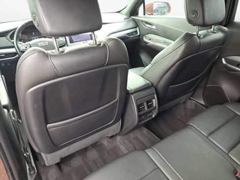 Used 2019 Cadillac XT4 Premium Luxury w/ Enhanced Visibility Package FWD image 13