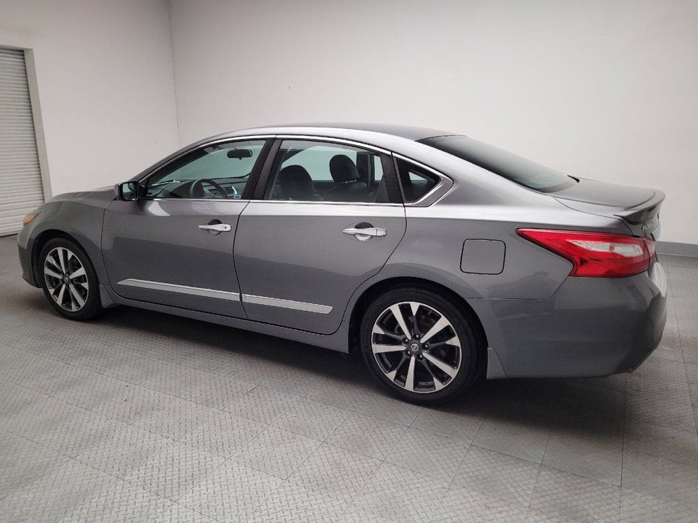 Used 2016 Nissan Altima 2.5 SR FWD image 3