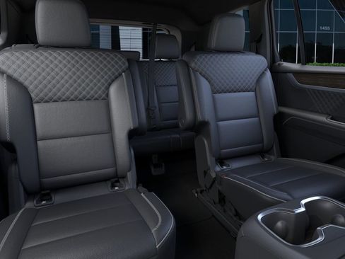 New 2026 GMC Acadia Denali FWD image 17