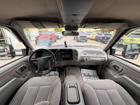 Used 1995 Chevrolet Silverado 3500 4x4 Crew Cab image 17