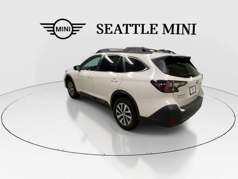 Used 2020 Subaru Outback image 8