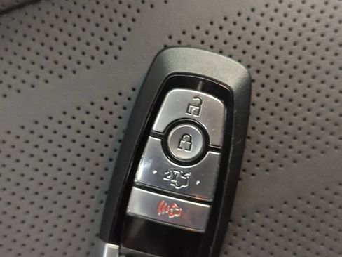 Used 2022 Ford Mustang GT Premium w/ GT Performance Package RWD image 30
