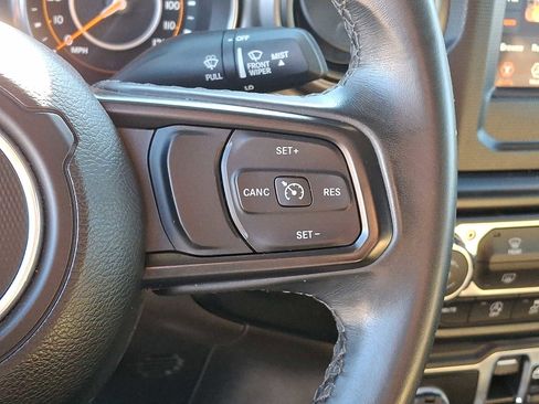 Used 2022 Jeep Wrangler Unlimited Sport image 21