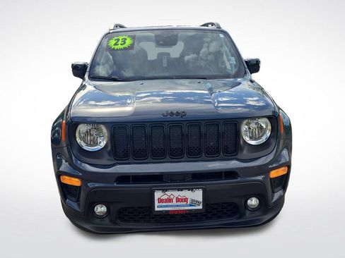 Used 2023 Jeep Renegade Altitude AWD/4WD image 10