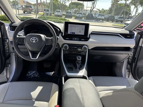 Used 2024 Toyota RAV4 XLE Premium FWD image 36