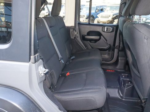 Used 2019 Jeep Wrangler Unlimited Sport S image 22