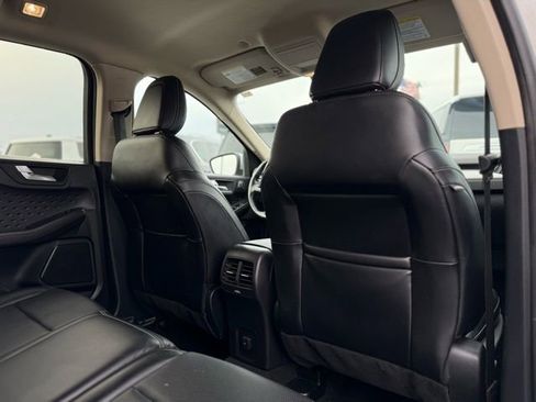 Used 2020 Ford Escape SEL image 14