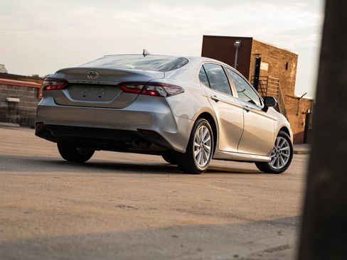 Used 2024 Toyota Camry LE FWD image 6
