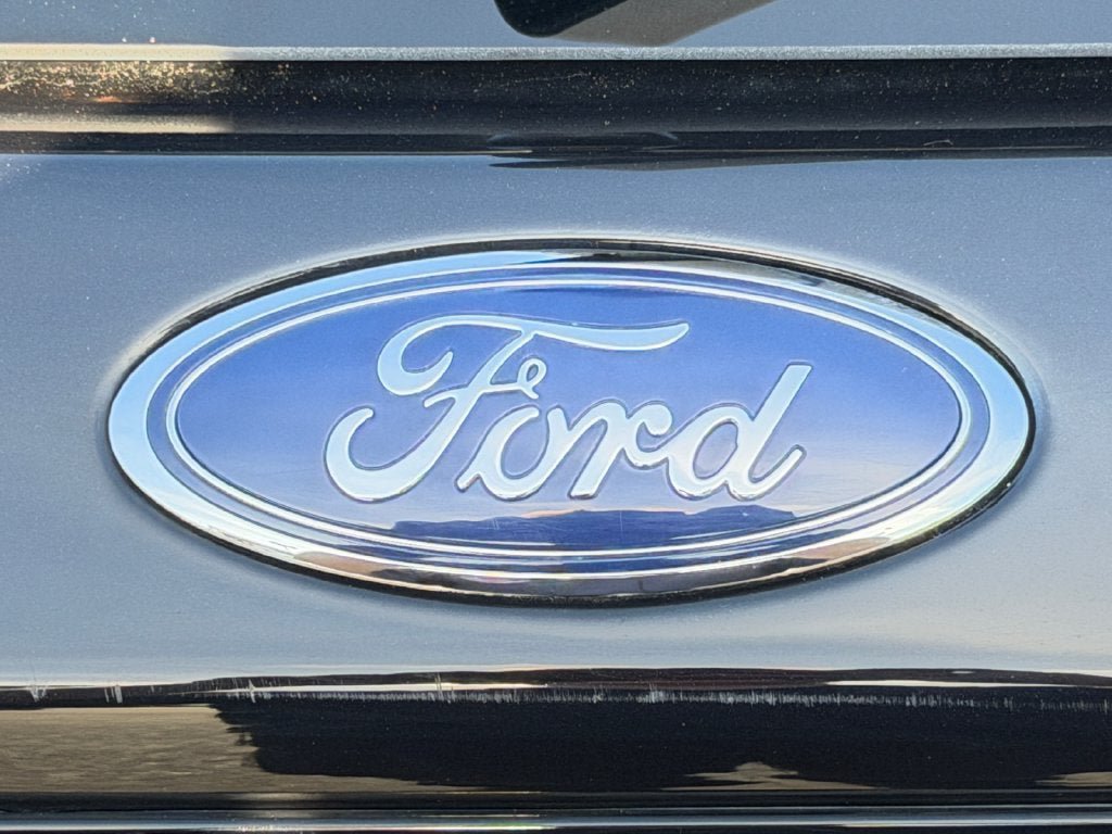 Used 2022 Ford Explorer ST-Line w/ Class IV Trailer Tow Package AWD/4WD image 34