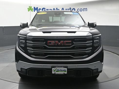Used 2023 GMC Sierra 1500 SLT w/ SLT Premium Plus Package AWD/4WD image 6