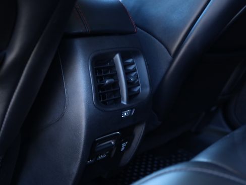 Used 2020 Jeep Cherokee Trailhawk w/ Technology Group image 15