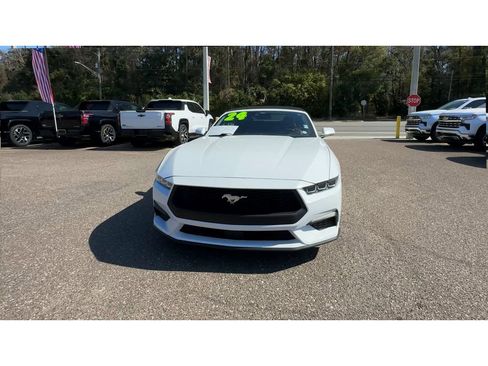 Used 2024 Ford Mustang Premium image 7