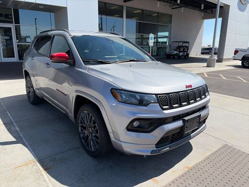 Used 2023 Jeep Compass Limited AWD/4WD image 9