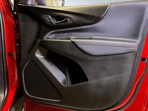 Used 2024 Chevrolet Equinox RS image 27