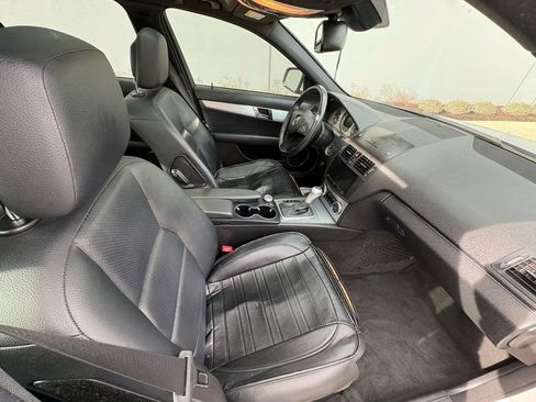 Used 2008 Mercedes-Benz C 300 4MATIC Sedan image 26