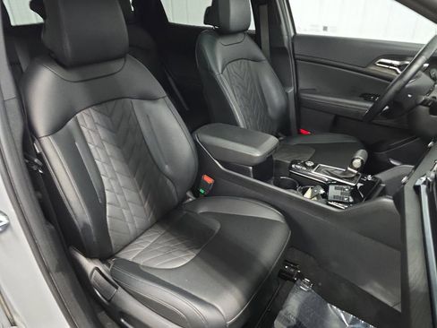 Used 2025 Kia Sportage X-Line w/ Premium Package AWD/4WD image 14
