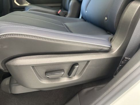 New 2026 INFINITI QX80 4WD image 33