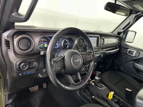 Used 2023 Jeep Wrangler Unlimited w/ Cold Weather Group image 13